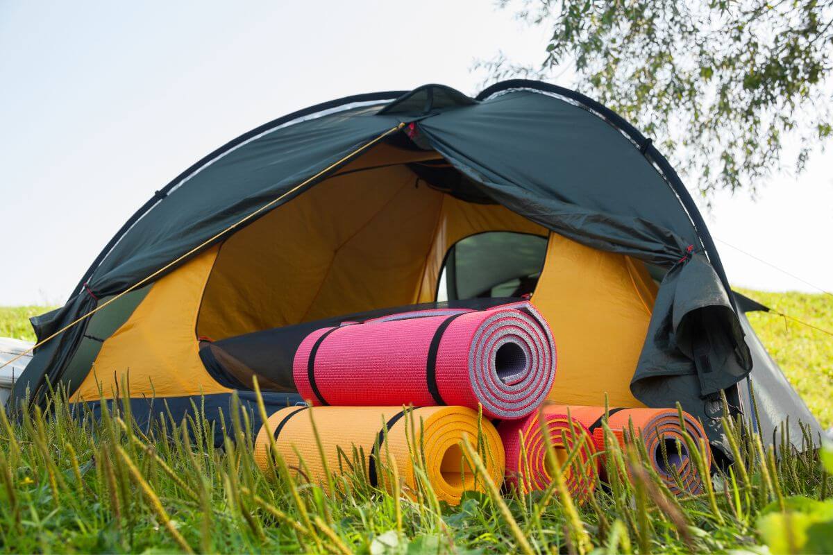 Foam vs. inflatable sleeping pads Is one better than the other?